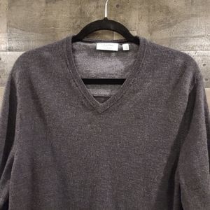 Calvin Klein merino wool v-neck sweater, L